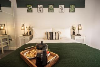 Upton Grange Townhouse sleeps 10 - Mollington - 6