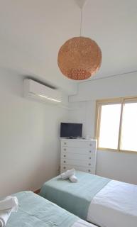 Gerona apartment on the Strip with pool & parking - Benidorm - 5