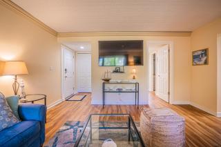 1686 Bluff Villas Renovated Sleeps 8 Walk to Salty Dog Sea Pines - Hilton Head Island - 8