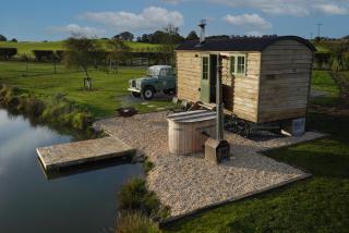 Four Acres Farm Shepherds Huts - 0