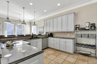 AMAZING OCEAN VIEWS 36 Bradley Roof Top Hot Tub Sleeps 15 - Hilton Head Island - 6