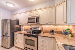 PET FRIENDLY! 503 Plantation Club Walk to Pool Sleeps 6 Sea Pines - Hilton Head Island - 3
