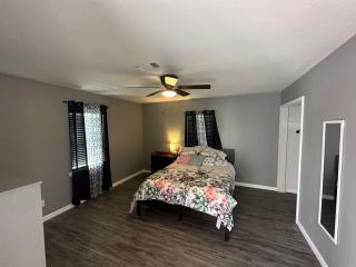 Hess St - San Antonio - 6