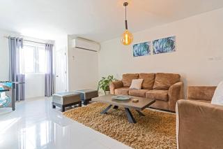 Ojanea Home - Palm-Eagle Beach - 6