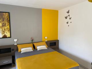 LE CAMASSIA - Studio de standing dans résidence privée avec accès Piscine et plage. - 3