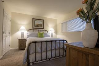 Captivating OceanFront Views@Crescent Towers II*Pool*Grills* - 3