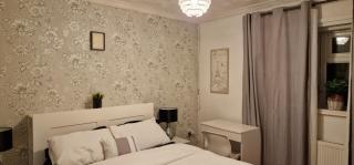 Pleasant Lodge - Northampton - 2