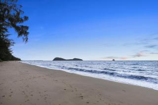 Coral Horizons Ocean View Apartments - Palm Cove - 1