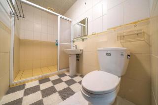 花蓮包棟彩色窩民宿 溜滑梯 烤肉唱歌 電動麻將 近東大門 - 4