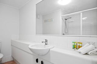 SeaScape Marcoola 2 Bedroom Beachside Apartment - Marcoola - 1
