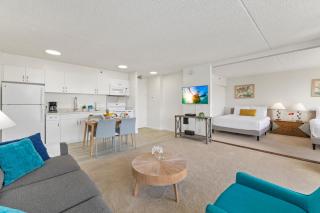 1BR Condo with Beautiful Mountain Views and Free Parking! - Honolulu - 5