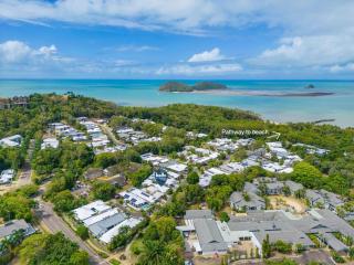 Belle Escapes 94 Cascade Luxury Home Palm Cove - Palm Cove - 8