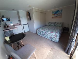 A Sea View B&B - Picton - 4