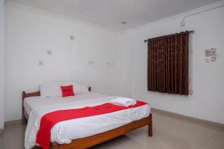 RedDoorz at H&W Hotel Solo - Solo - 2
