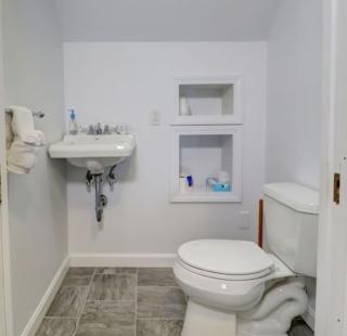 Carriage House Motel Cottages & Suites - Wells - 3