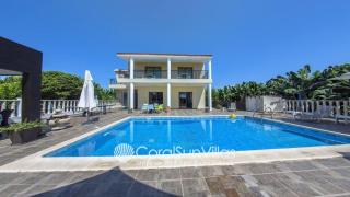 Impressive Villa Exclusive Sea Caves walk to taverns Sleeps 11 Ref 507 - Peyia - 0