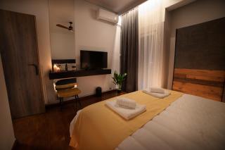 URBAN MAISON - Larisa - 1