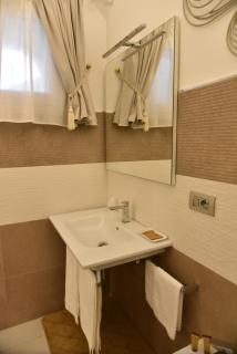 Conte Max Rooms - Termoli - 7