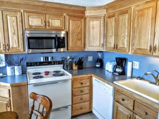 ML246 Spacious Condo Mtn & Lake views fireplace - Snowshoe - 8