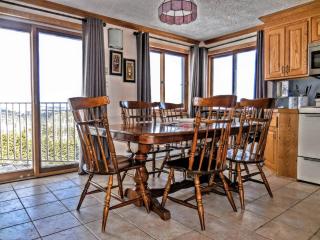 ML246 Spacious Condo Mtn & Lake views fireplace - Snowshoe - 7