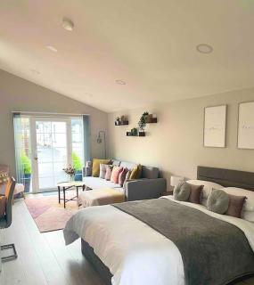 Shimna Vale Studio - Newcastle - 9