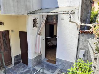 Belvilla by Oyo Fra - Casa Frapolli - Maccagno Inferiore - 2