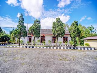 Capital O 92214 Beristera Hotel - Hutamanik - 3
