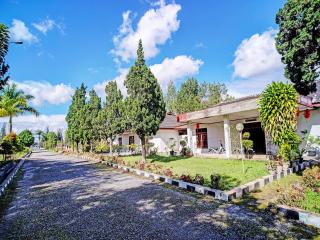 Capital O 92214 Beristera Hotel - Hutamanik - 1