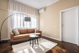 Elegant Two Bedrooms Apartment - Bucarest - 0