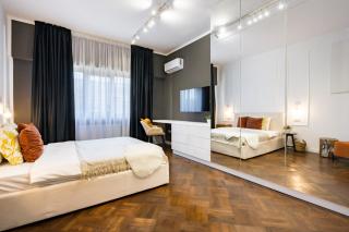 Elegant Two Bedrooms Apartment - Bucarest - 3