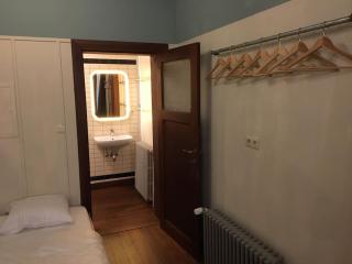 ziggy's room with a view - 2