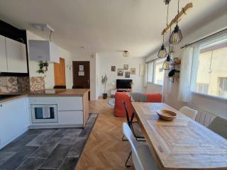 Magnifique appartement & parking à 1000m du lac by ImmoConciergerie - 0