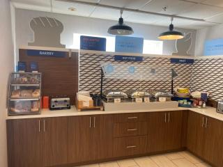 Holiday Inn Express Hotel & Suites White River Junction by IHG - White River Junction - 7