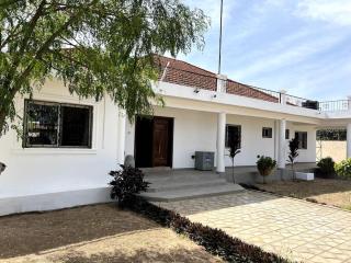Laffie House - Sukuta - 4