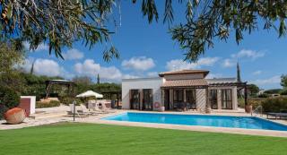 Beautiful Villa Dionysus with Private Pool in Peaceful Location - Aphrodite Hills - Kouklia - 3