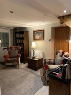 Broombush B & B & Yr Nyth Shepherds Hut - Aberhafesp - 3