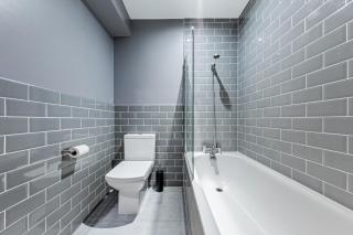 Majestic 4 at Reganway RW4 - London - 8