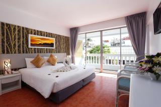 ON Hotel Phuket - SHA - Strand Karon - 9