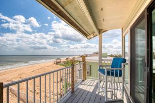 The Funky Pelican Retreat Oceanfront - Palm Coast - 2
