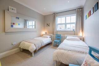 3 St Nicholas Court, Aldeburgh - 1
