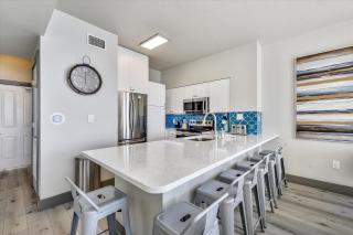 Shores of Panama 2003 - Renovated 2 bedroom, with Bunkroom Sleeps 6 with a Reserved Parking Space! condo - Panama City Beach - 3