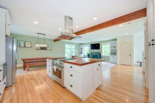 102 - Charming and Fun Family Oasis Near Downtown - 1