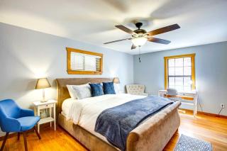 Cedar Creek Lakefront Vacation Rental with Pool - Gun Barrel City - 1