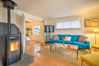 Portland Floating Home Getaway with Sauna! - 5