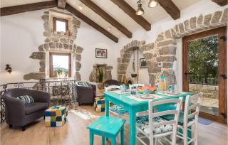 Awesome Home In Kornic With Kitchen - Kornić - 7