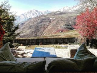 Refugio La Leona by Nuna Andes - 0