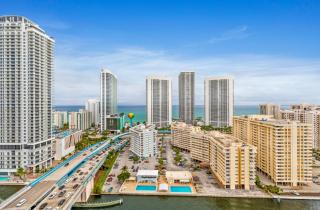 Beachwalk Resort - BRIGHT OCEAN VIEW CONDO LUXURY 3BDR - Hallandale Beach - 5