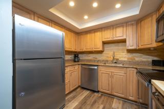 1737 Bluff Villas Renovated Tommy Bahama Villa Water Views Sleeps 6 Sea Pines - Hilton Head Island - 2