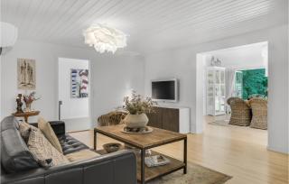 4 Bedroom Stunning Home In Græsted - Græsted - 9