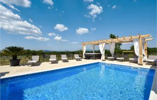 Beautiful Home In Lovrec With Sauna - Lovreć - 8